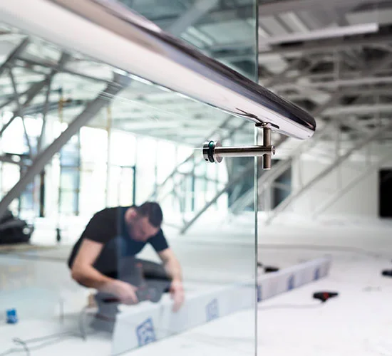 Naples, FL highly skilled glass repair technicians